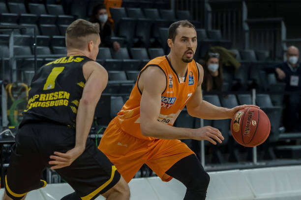 次成为球迷 次成为球迷